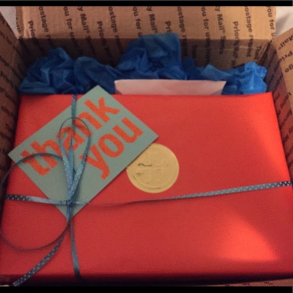 Meet your Posher, Maria - Picture 1 of 2